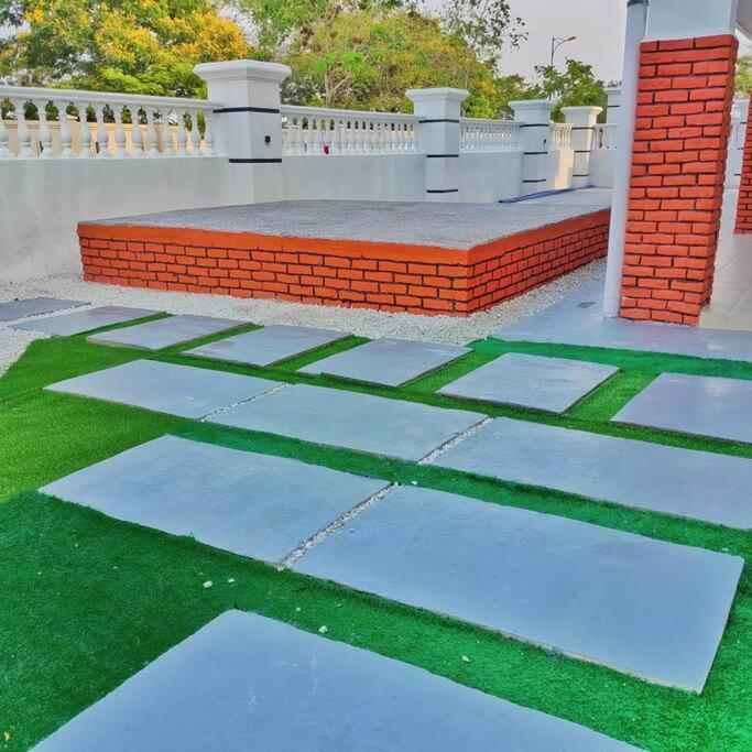 3 Storey Swimming Pool&Projector House Setia Alam شاه علام المظهر الخارجي الصورة